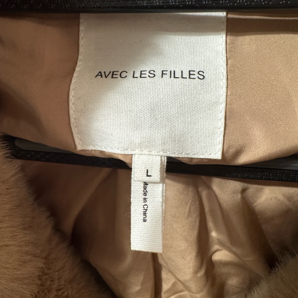 Avec Les Filles Luxurious Tan Faux Fur Coat NWT Size Large- Walker Coat - Picture 4 of 16
